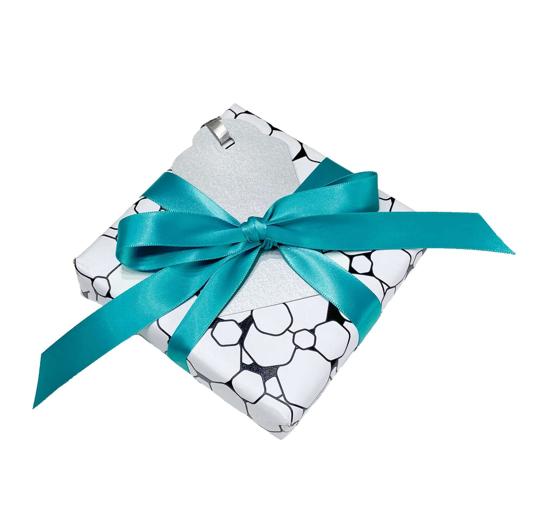 Luxurious Gift Wrapping Atlantic Rose